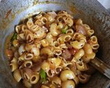A picture of step 5 of Chinese Pasta masala.