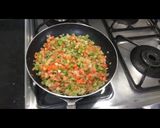 ક્રીમી પનીર ભૂર્જી(Creamy paneer bhurji recipe in Gujarati) રેસીપી સ્ટેપ2ફોટો