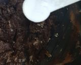 A picture of step 3 of Chocolate cake in frying pan.