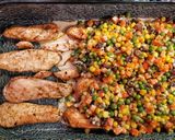 Zöldséges-mazsolás csirkemell recept fázis 4 fotója