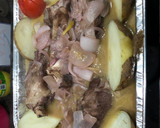 Foto del paso 9 de la receta: Paletilla de cordero al horno con cabeza de ajos y patata al horno