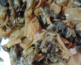 A picture of step 4 of Hotpot spicy woodear chicken soup.