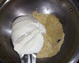 A picture of step 1 of Pakora curry.