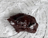 Foto langkah ke 5 dari resep Chocolate Mochi Ice Cream.