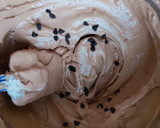 A picture of step 2 of Caramalized banana split sundae.