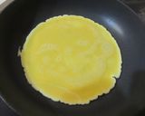 Sonkás-sajtos tojáspalacsinta recept fázis 2 fotója