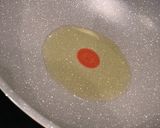 Gambar langkah 1 resipi Spam Chili Oil Fried Rice.