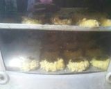Foto langkah ke 6 dari resep Peanut Choco Thumbprint Cookies.