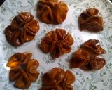 Flower pitha rcp/ফুল পিঠা রেসিপির ধাপ 6 ছবি