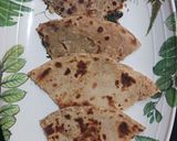 A picture of step 4 of Sattu-moringa Paratha.