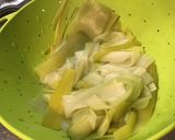 Une image de l'étape 5 de Feuilletés chèvre poireaux, salade de jeunes pousses.