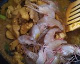 Foto langkah ke 6 dari resep Phat Phet Ayam & Udang.