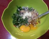 Foto langkah ke 4 dari resep Green Spinach Omelete.