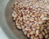 Foto del paso 1 de la receta: Alubias rojas con chorizo y gambas