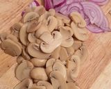 A picture of step 2 of Chicken Chunks in Creamy Mushroom Sauce.