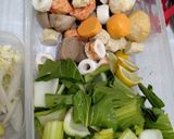 Foto langkah ke 1 dari resep Shuki kuah tom yum (bumbu instan).