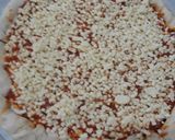 Foto del paso 16 de la receta: Pizza de pepperoni con orilla rellena