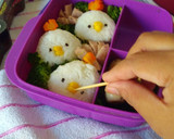 Foto langkah ke 6 dari resep Bento Chick.