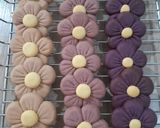 Foto langkah ke 7 dari resep Flower Cookies.