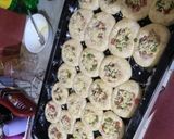 صورة لخطوة 3 من وصفة ميني بيتزا