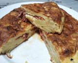 Foto del paso 6 de la receta: Tortilla de papa, rellena con cantimpalo y queso mantecoso