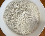 Foto langkah ke 3 dari resep Banana Khamir Cake.
