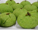 A picture of step 8 of Pistachio cookies.