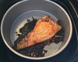 Hình bước làm 2 của món Cá hồi nướng teriyaki