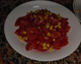Foto del paso 1 de la receta Ensalada de tomate y caballa