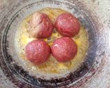 Foto langkah ke 3 dari resep Semur Bola Daging Sapi isi Telur Puyuh.