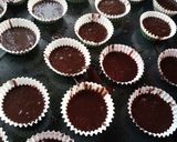 صورة لخطوة 5 من وصفة كب كيك شوكولاته 🍫