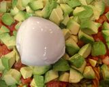 Foto del paso 2 de la receta: Ensalada completa de pasta con aguacate y mozzarella