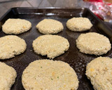 Foto del paso 4 de la receta: 🍔 HAMBURGUESAS DE QUINOA 🥬 (acompaña con salsa tzatziki and hummus) receta arriba👆🏼