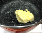 Foto del paso 1 de la receta: Tallarines a la boloñesa con huevo duro y flor de tomate cherry