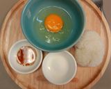 รูปขั้นตอนการทำที่ 1 ของ ข้าวจี่ชุบไข่ ธรรมด๊า ธรรมดา