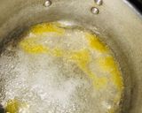 A picture of step 1 of Indomie.