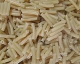 A picture of step 1 of Macaroni and mince.