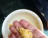 A picture of step 5 of Without oil aloo pakoda kadi.