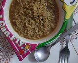 A picture of step 4 of Garam masala Maggi.