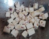 Foto langkah ke 2 dari resep Tumis Tahu Sawi Putih.