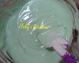 Foto langkah ke 4 dari resep Bolu pelangi putih telur.