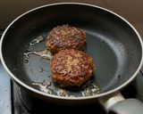 Foto langkah ke 3 dari resep Japanese hamburg steak.