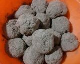 Foto langkah ke 4 dari resep Bola-bola coklat.