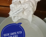 Foto langkah ke 2 dari resep 🍰Bolu Kukus Pelangi Lembut 2 Telur🌈.