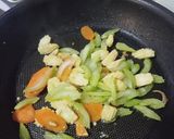 Hình bước làm 2 của món Chả Cá Xào Cần tàu - Stir fry fish cake w celary