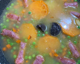 Foto del paso 5 de la receta: Arroz improvisado de salchichas y morcilla