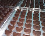 Foto langkah ke 3 dari resep Choco Mede / Coklat Mete cookies.
