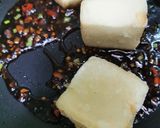 Foto langkah ke 3 dari resep Fried Tofu with Spicy Teriyaki Glaze.