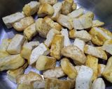 Foto langkah ke 1 dari resep Tumis Tahu Cabe Hijau.