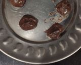 चोको हेज़लनट स्टफ्ड कुकीज़ (Choco hazelnut stuffed cookies recipe in hindi) रेसिपी चरण 5 फोटो